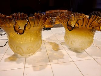 Antique Oil Lamp /Hurricane Lamp Etched Glass Shade