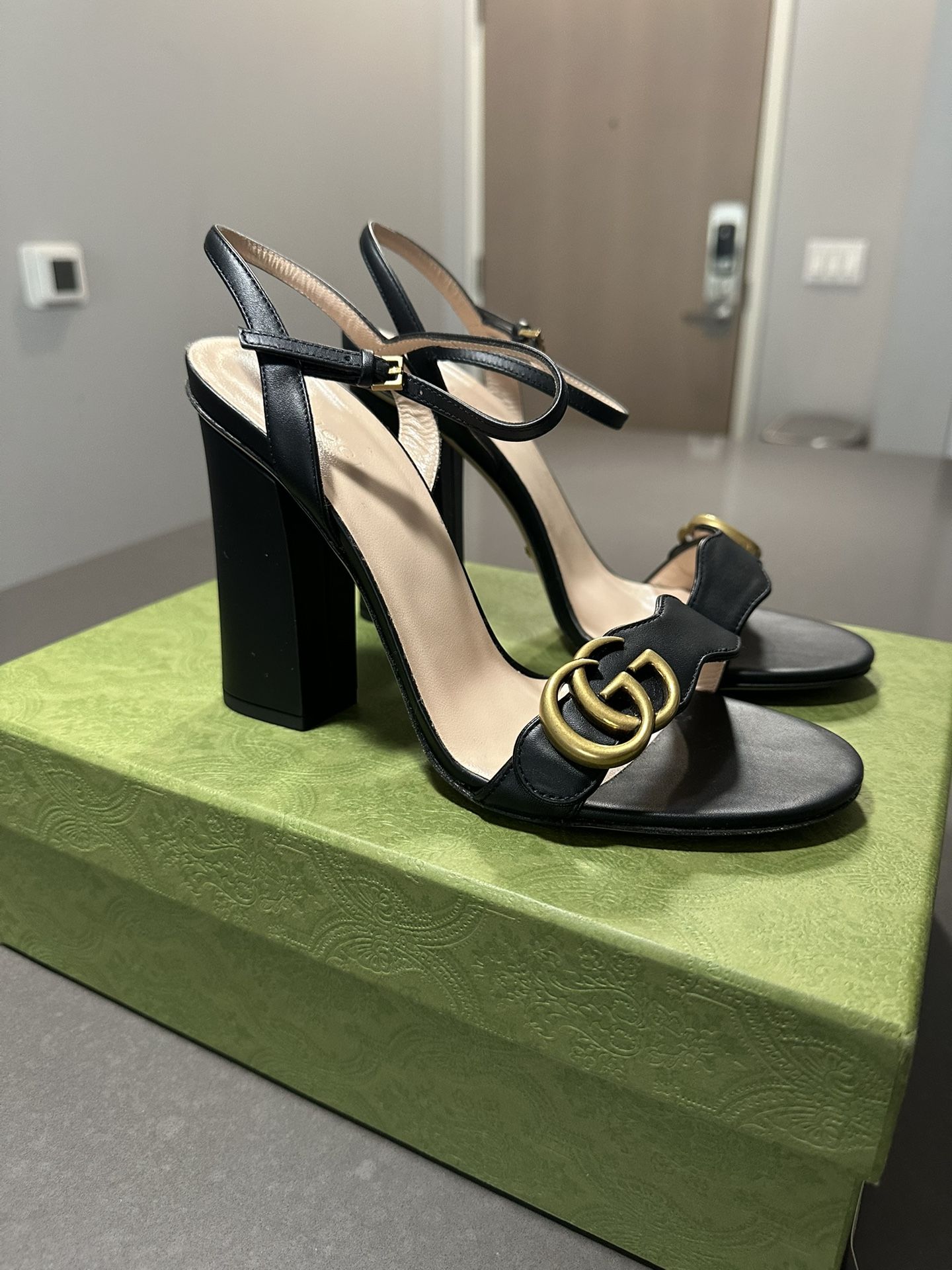 Gucci Heals