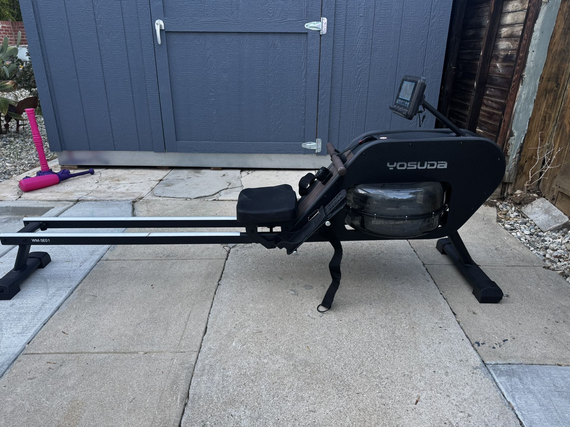 Rowing Machine / Erg