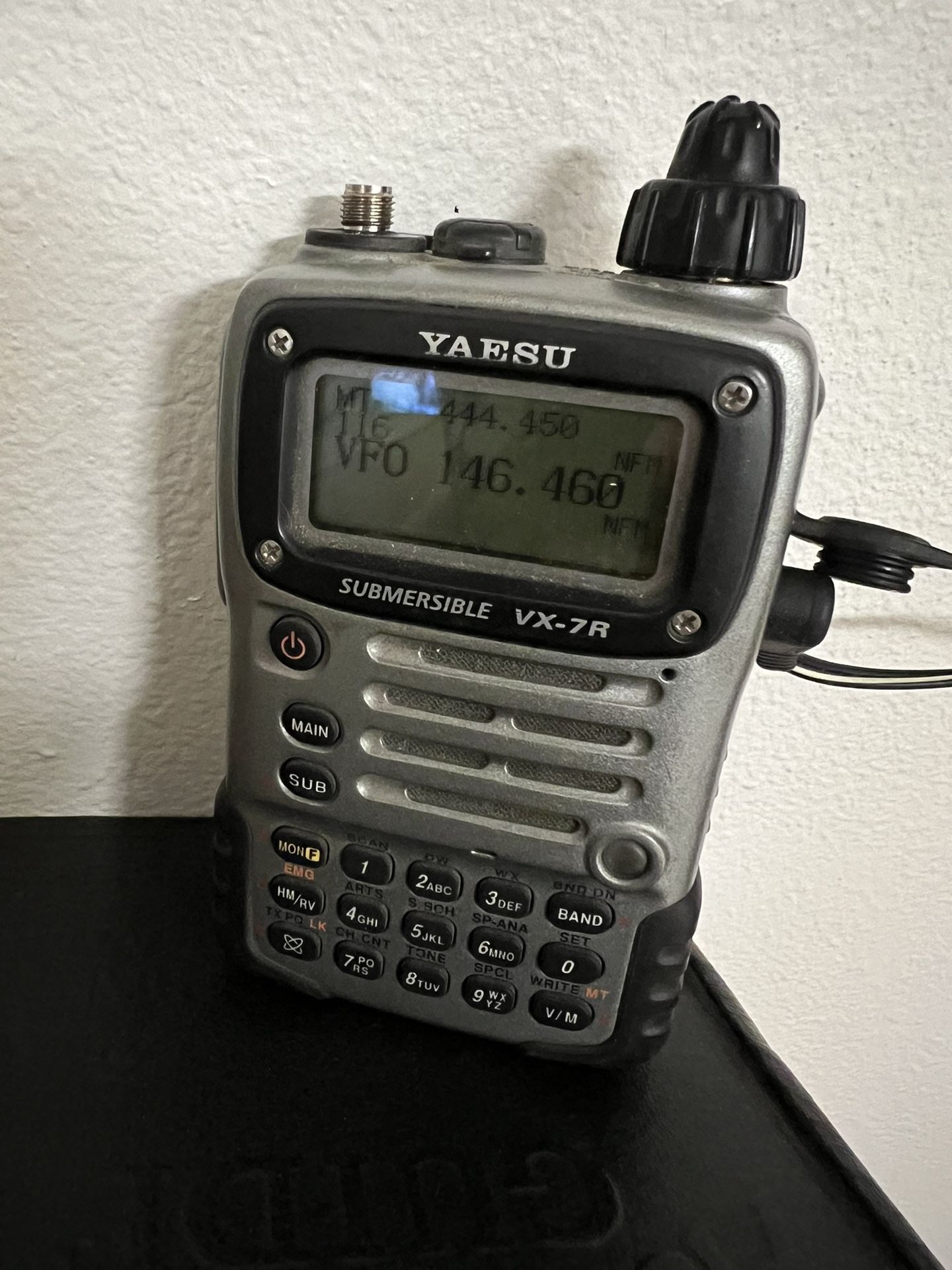 Used YAESU VX-7R Submersible Transceiver w/ 21” Antenna & Manual