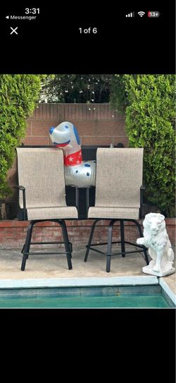 2 Modern Outdoor Swivel Barstool