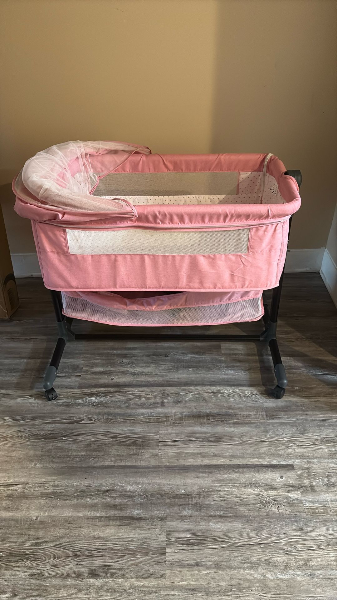 Pink Bedside Bassinet