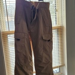 Overalls With Suspenders Pockets Great For Snow Or Work Cold Weather. 