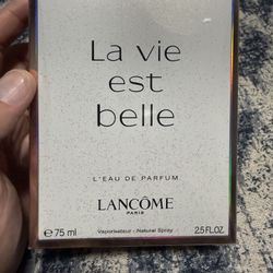 La vie est belle L'EAU DE PARFUM 