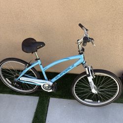 Light Blue Glendale Cruiser/Comfort Bike – $15