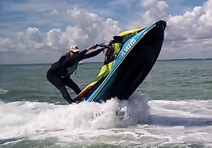 2023 Yamaha Jet Blaster Jet Ski. https://offerup.com/redirect/?o=VGl0bGUuTmV3 Battery, New Spark Plugs, Cover, Trailer...