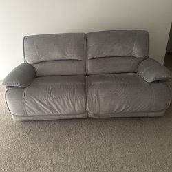 Brand new electric couch  and sofa that recline perfect condition