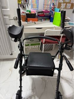 Linker upright walker