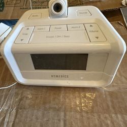 Home-Medics  Sound Machine w/Digital Display, Time Projection, am/fm Radio & Alarm Clock