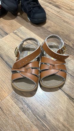 Girl sandals