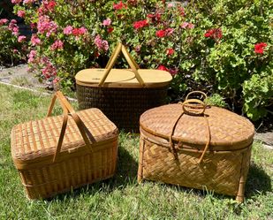Vintage Picnic Baskets