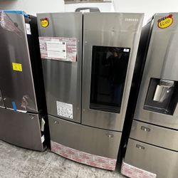 SAMSUNG FRENCH DOOR FAMILY HUB FRIDGE