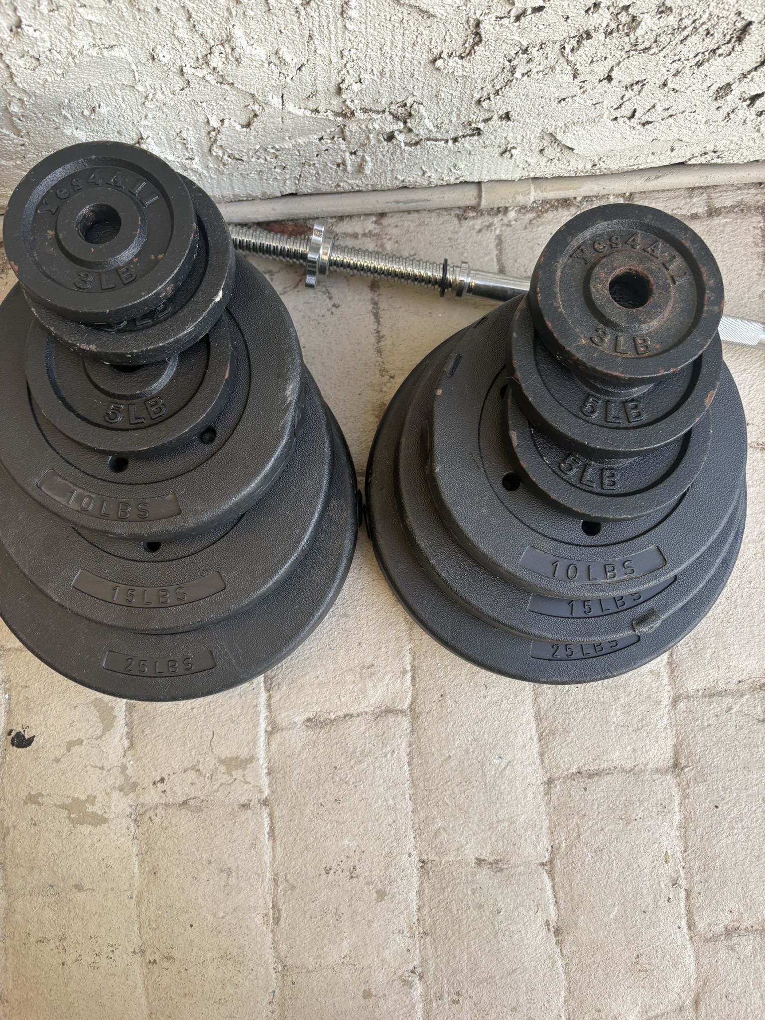 Bench Press And Weighs 