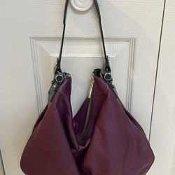 VINCE CAMUTO AUTHENTIC  BURGUNDY GENUINE LEATHER HOBO BAG 