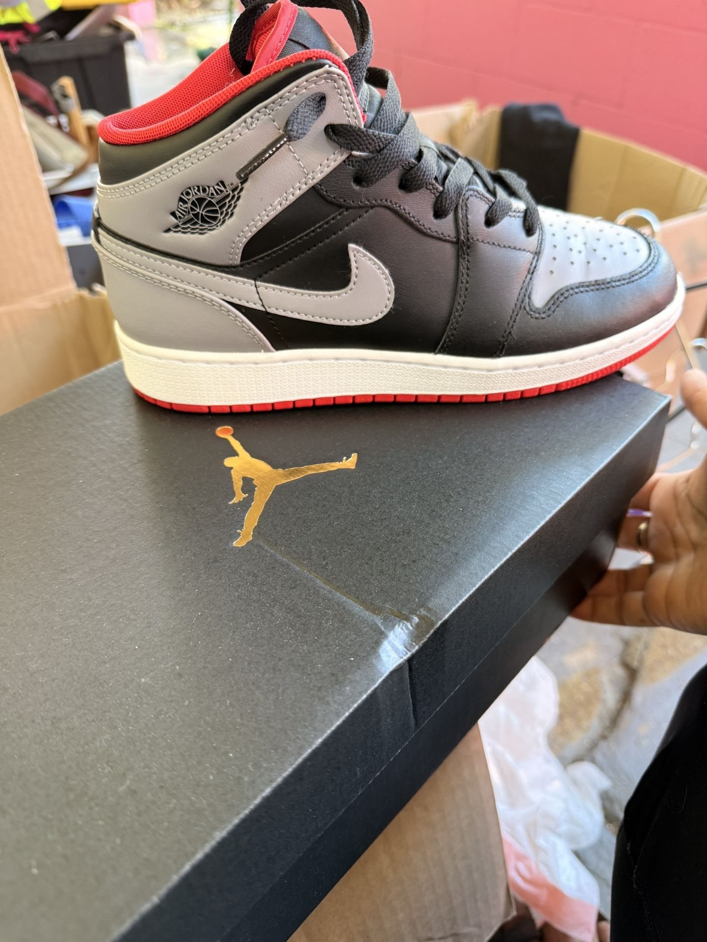 Boys 6 Size Jordans 