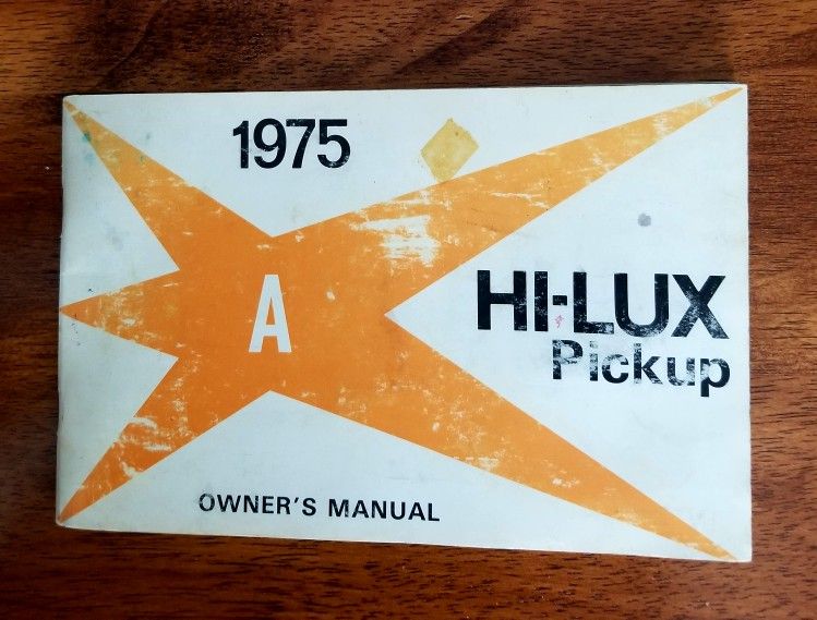 1975 Toyota A Hi-Lux Glove Box Owners Manual