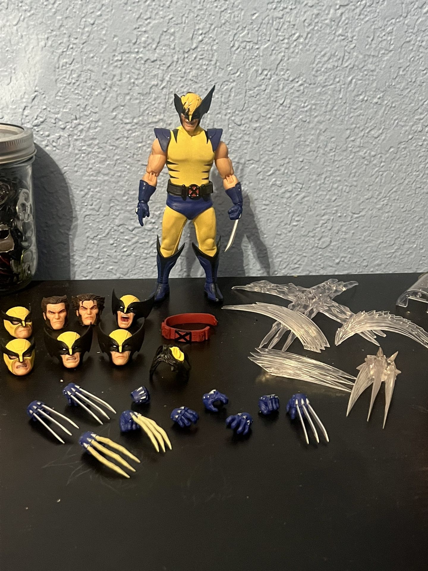 Mezco Wolverine Mafex Sh Figuarts