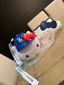 Dodgers Hello Kitty popcorn bucket