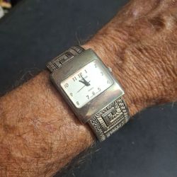 Vintage Late 20th Century Silvertone Geneva Quartz Spring Cuff Watch With Ornate Decorative Band, Made In Japan - New Battery Works Great
