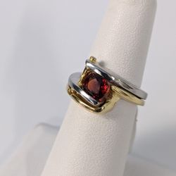 18k And Platinum Garnet Ring 
