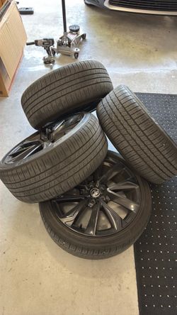 225/40R18 tires and wheels