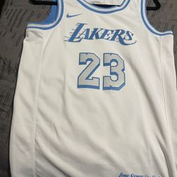 LAKERS LEBRON CITY EDITION JERSEY  Size S