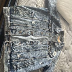 Distressed Jean jacket size Large/XL $15 OBO