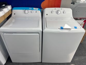 GE top load washer and dryer set