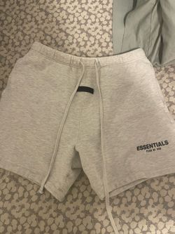 Essential shorts size large