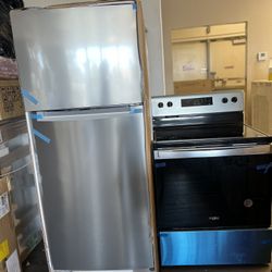 New Kitchen Appliance Set Fridge And Stove
