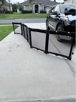 Baby gate. Expandable