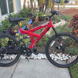 Like New Dynacraft Gaunlet 24in Mountain Bike