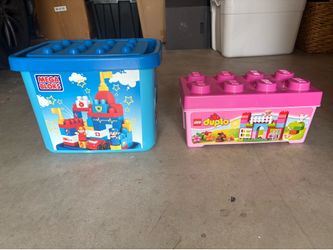 2 Sets of Toddlers Legos