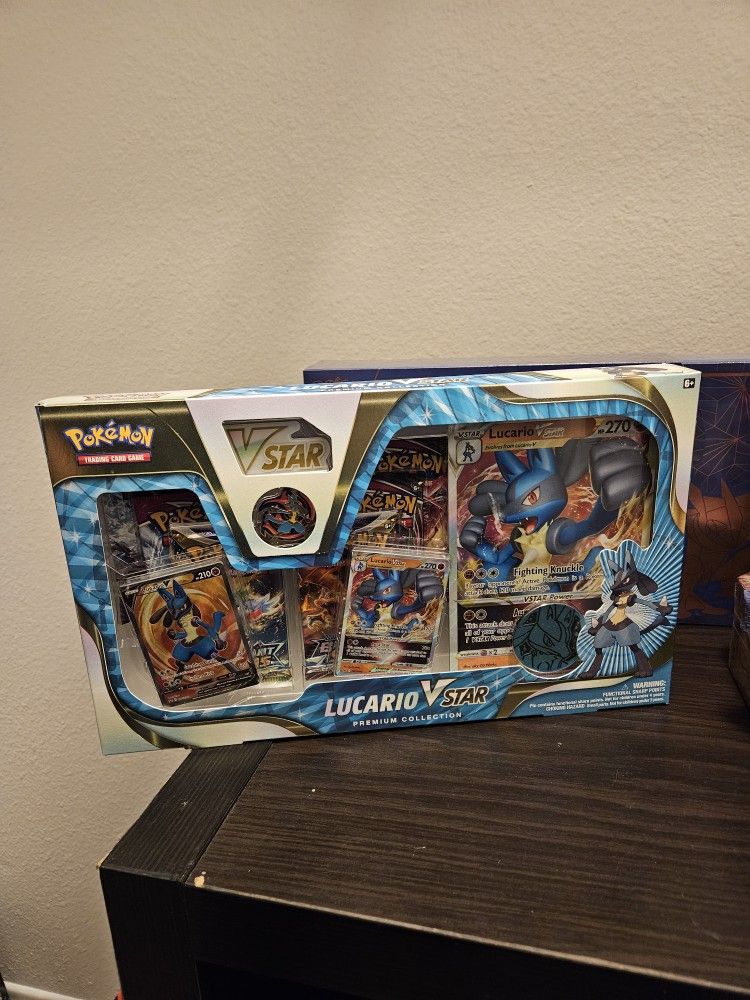 Pokemon Lucario Vstar Box