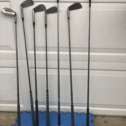 Golf clubs 