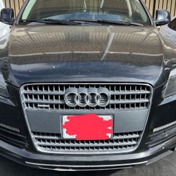 2007 Audi Q7 • 4D