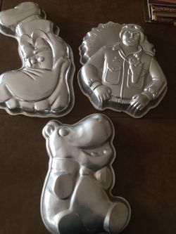 Wilton cake pans