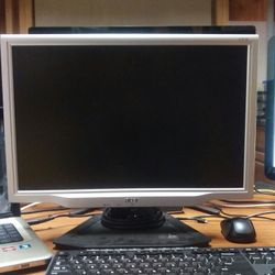 Acer computer monitor 19"