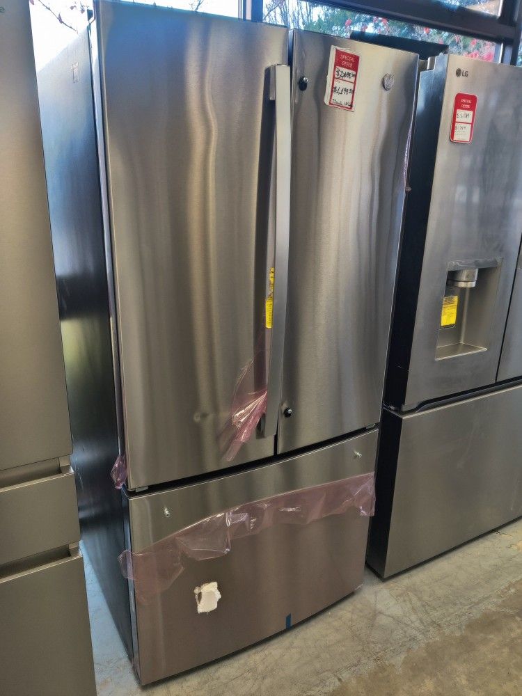 New GE
24.7 cu. ft. French Door Refrigerator in Fingerprint Resistant Stainless Steel, ENERGY STAR
