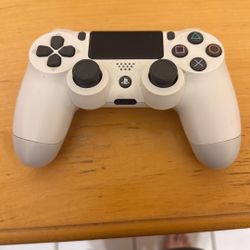 PS4 Controller For  Parts Though It Still Works