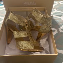 Michael Kors Gold Glitter Shoes 8M