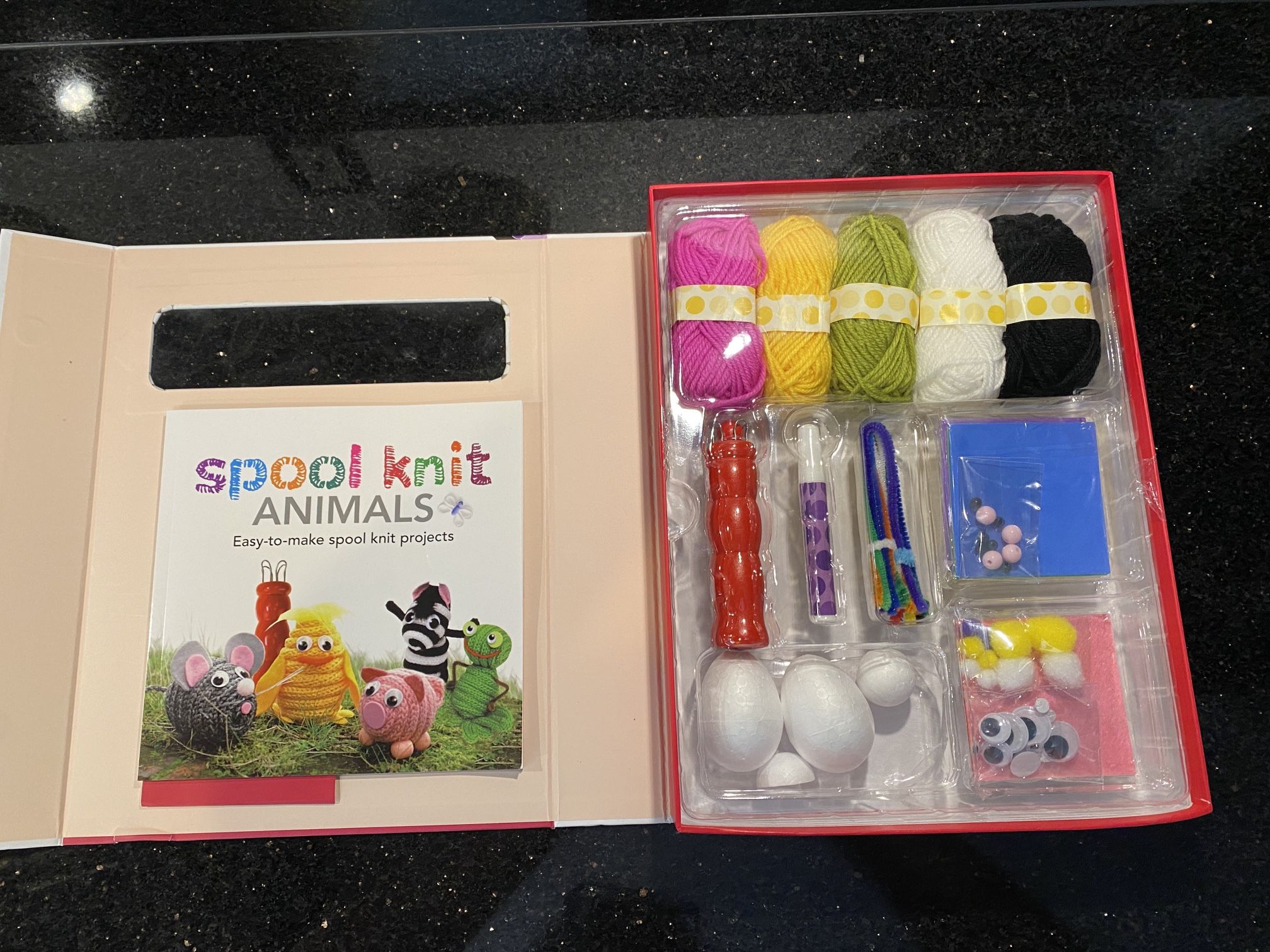 SpiceBox SPOOL KNIT ANIMALS Craft Kit Set with Spool Knitting Tool 19 Projects