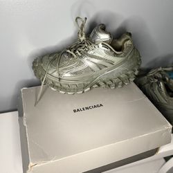 Make A Deal (no Trades) Balenciaga Defenders