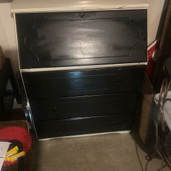 Dresser/Desk