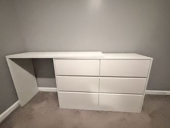 White 6-Drawer Dresser with Extendable Vanity