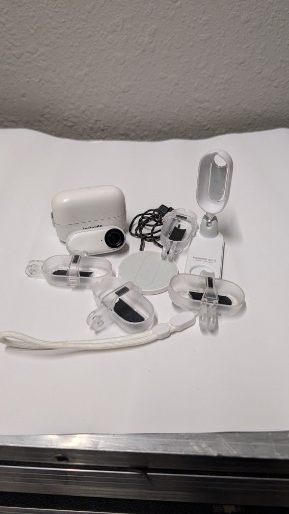 Insta360 Go 2 Bundle