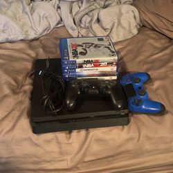 PS4, 5 Games, 2 Controllers, HDMI cable 