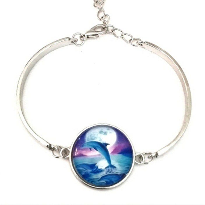 Silver dolphin bracelet with dolphin beach theme scene cabochon new