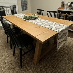 Dining room table