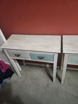 2 side tables
